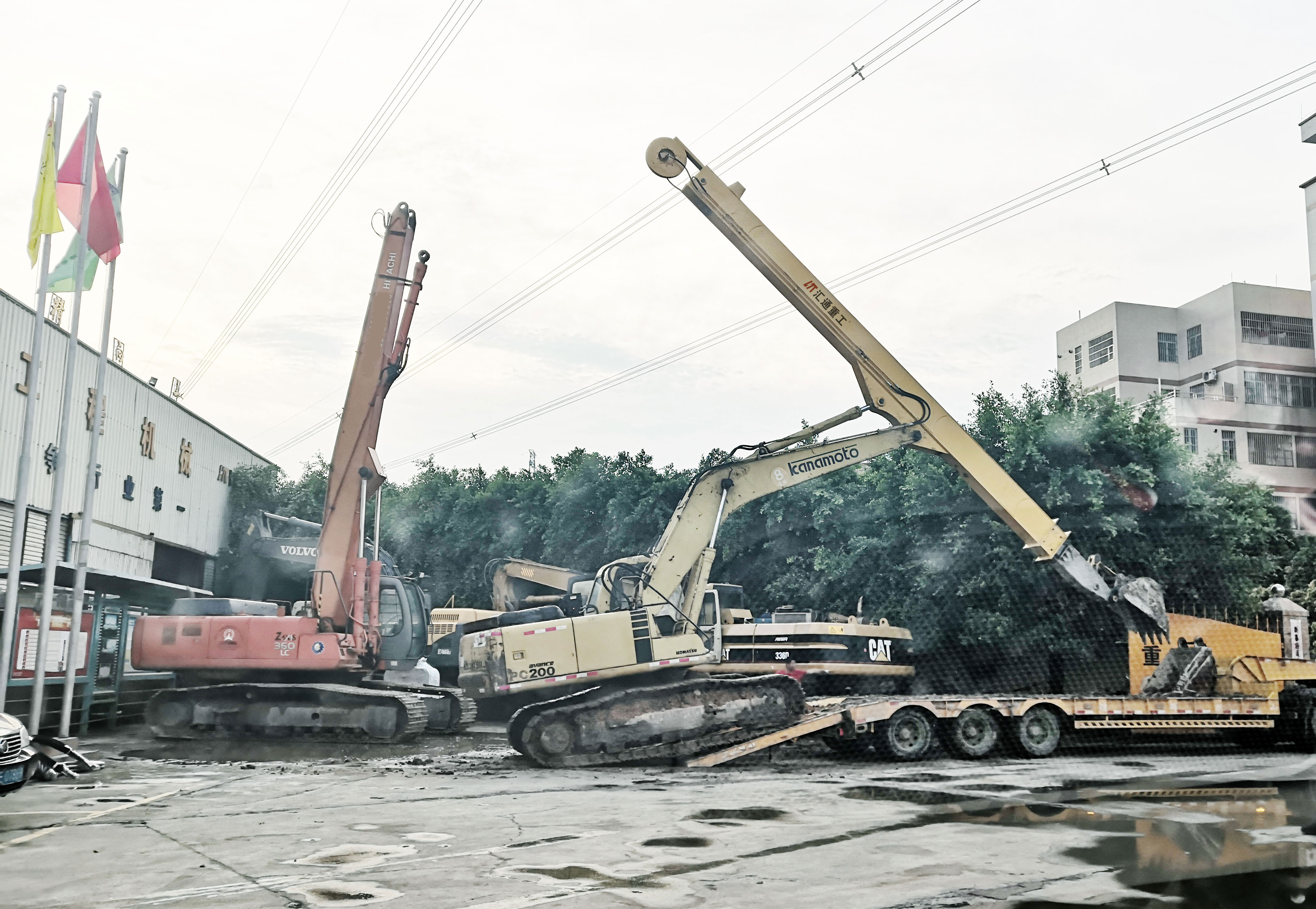 勾機(jī)伸縮臂廠家、挖機(jī)伸縮臂廠家、挖機(jī)伸縮臂改裝