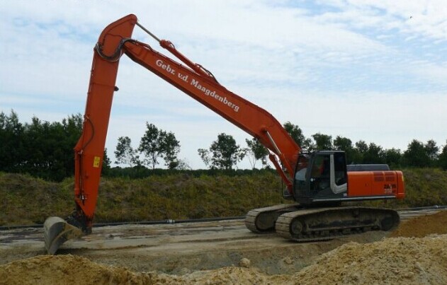 挖機(jī)加長(zhǎng)臂廠家、挖掘機(jī)加長(zhǎng)臂定做、挖掘機(jī)加長(zhǎng)臂改裝